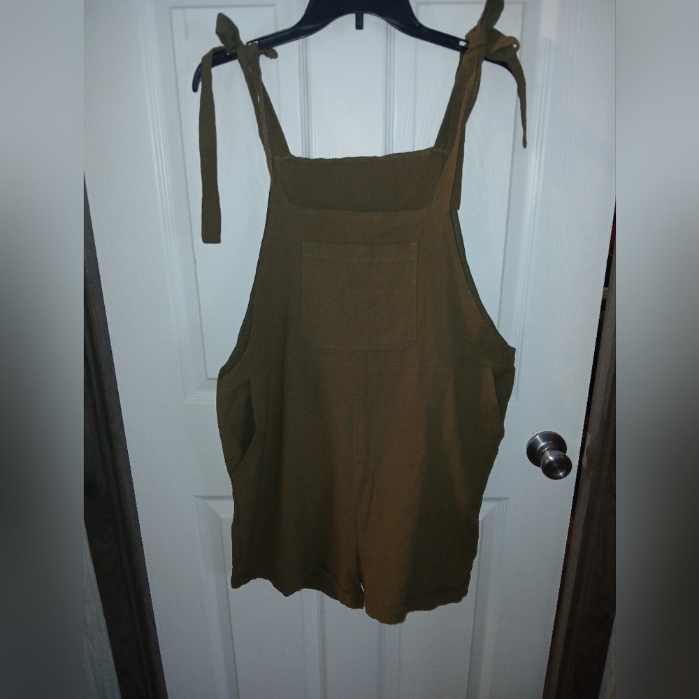 Women's Olive Green Romper Overall Shorts With Adjustable Straps Large